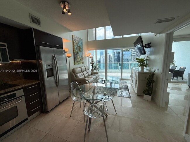 Building Photo - 41 SE 5th St