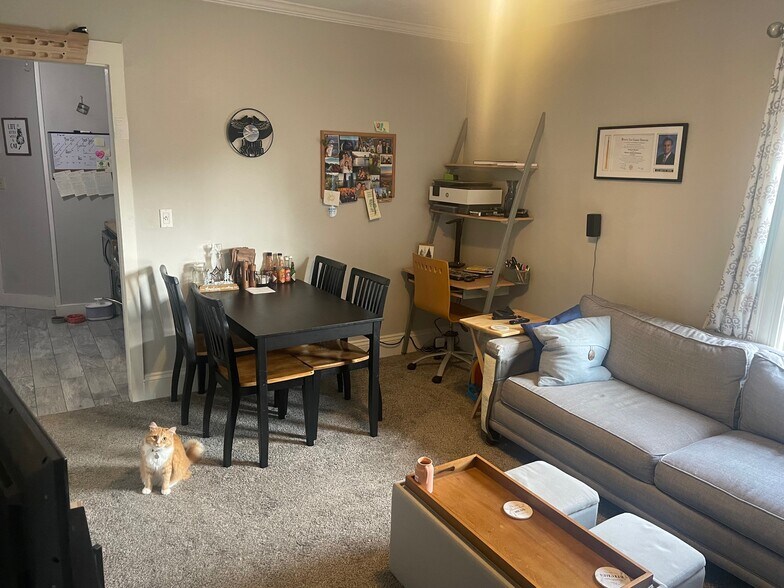 Building Photo - 246 Taylor St