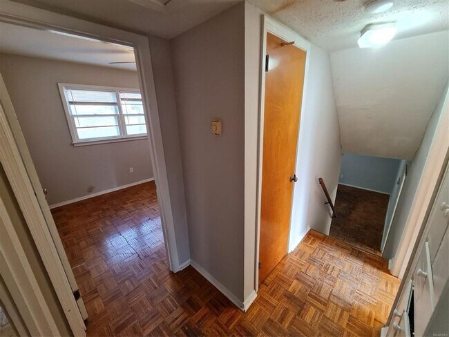 Building Photo - Section8 Accepted