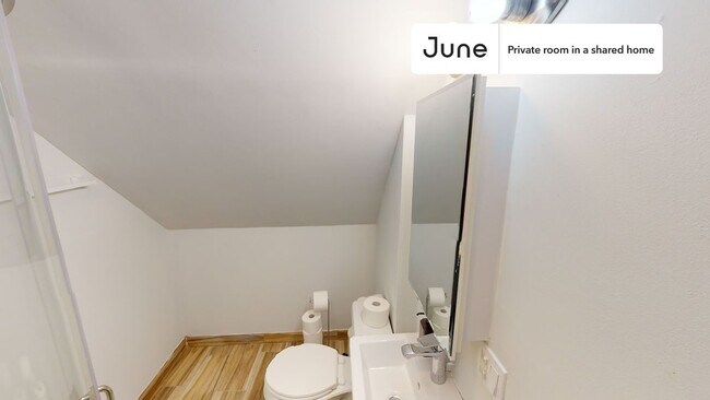 Building Photo - Room in Shared 4 bed/2 bath home