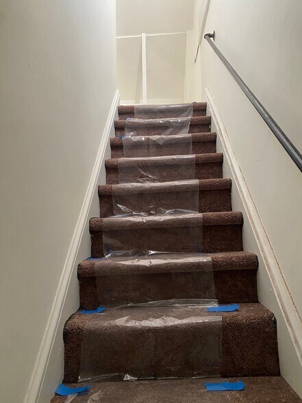 Building Photo - 48 Chestnut St