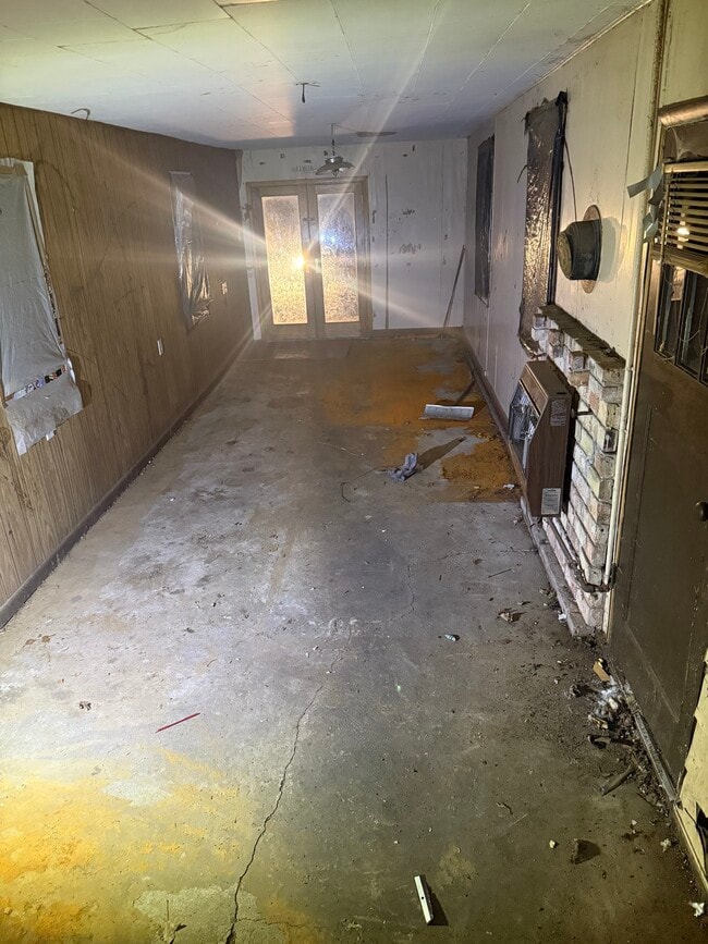 Building Photo - 206 Masters St