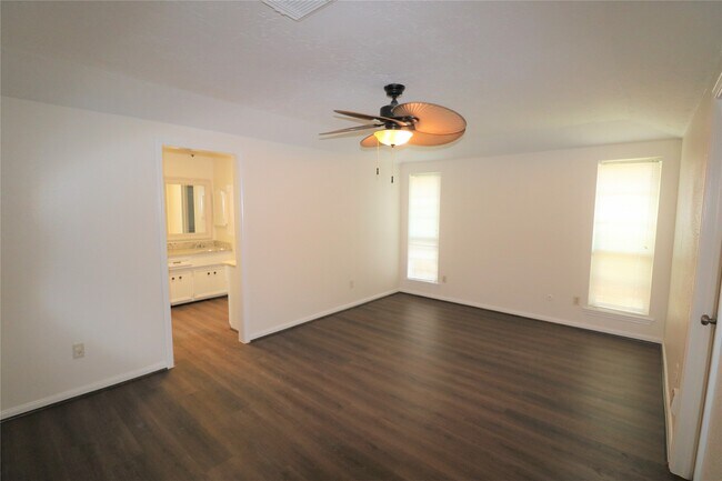 Building Photo - 1819 Fall Meadow Dr