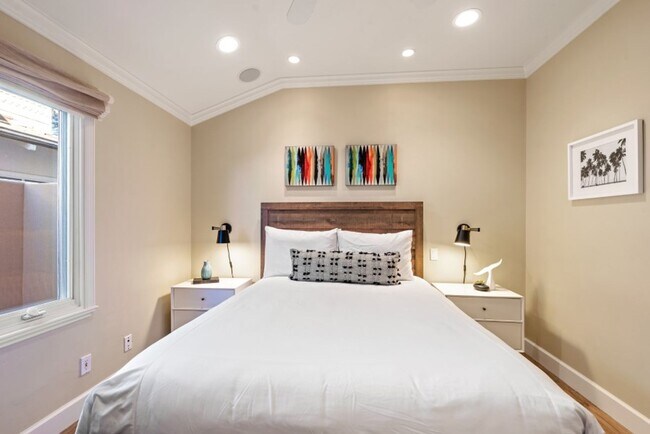 Building Photo - Stunning, Luxury La Jolla Shores Location with Panoramic Ocean Views!!