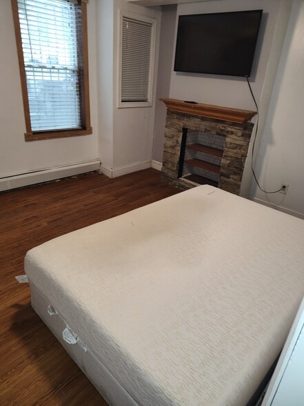 Building Photo - 688 Communipaw Ave