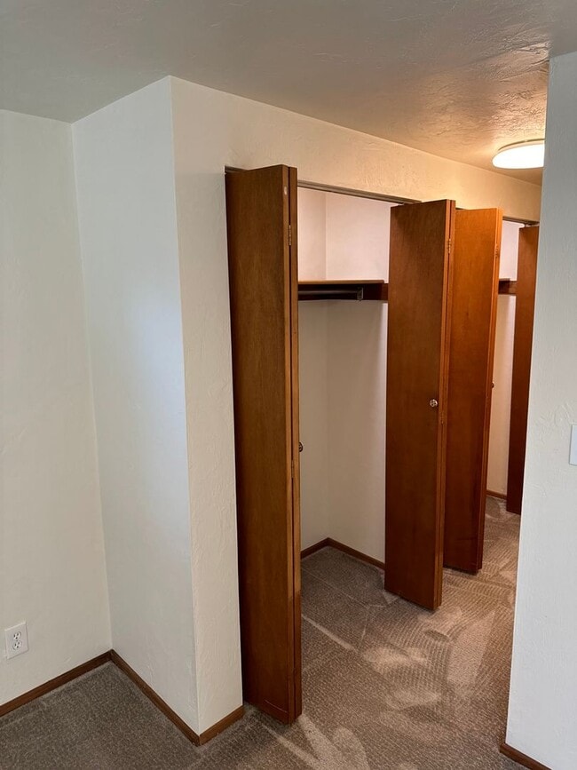 Building Photo - Terrific 3 Bedroom, 2 Bathroom in South Eugene