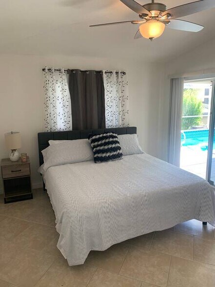 Building Photo - 4973 Viceroy St