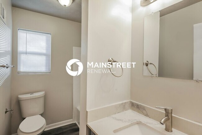 Building Photo - 5 Bedroom Pet-Friendly Home in JONESBORO, ...