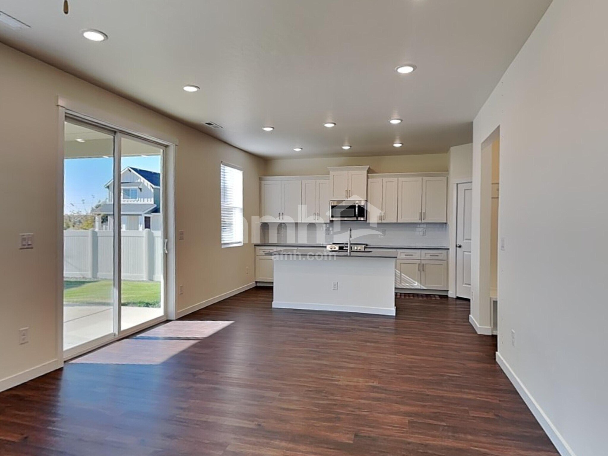 Building Photo - 9523 W Shumard St