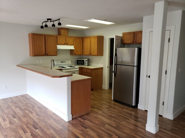 Building Photo - 3017 S Ladera Pl