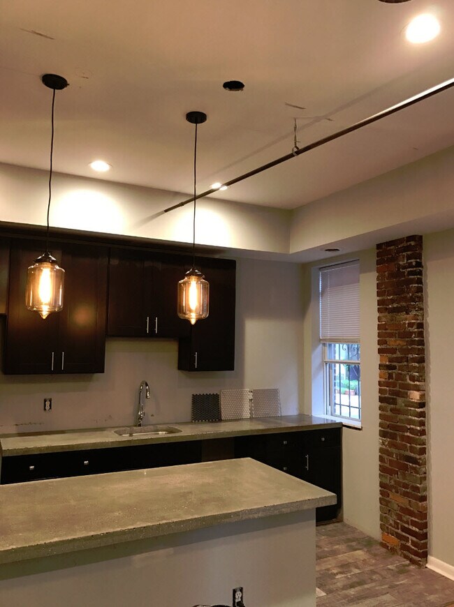 Kitchen - Exposed Brick - 1302 Rodman St