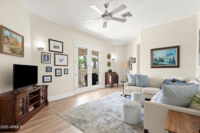 Building Photo - 1407 E Coral Cove Dr