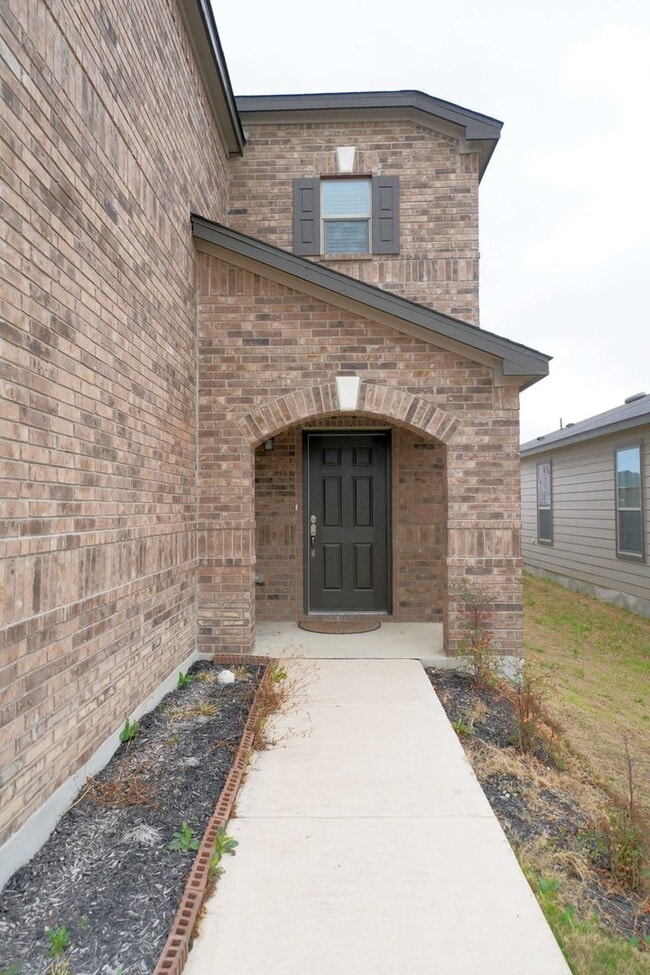 Building Photo - Beautiful Home Now Available in Miller Ran...