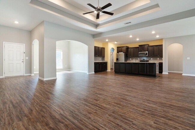 Building Photo - 303 Merlin Ct