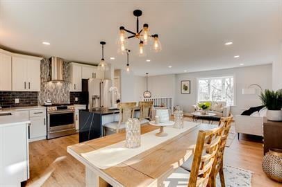 Building Photo - "Charming 3-Bed, 3-Bath Home with 1765 Sq Ft of Comfort in Excelsior!"