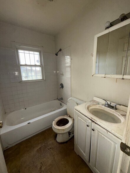 Building Photo - 3221 Burgess St