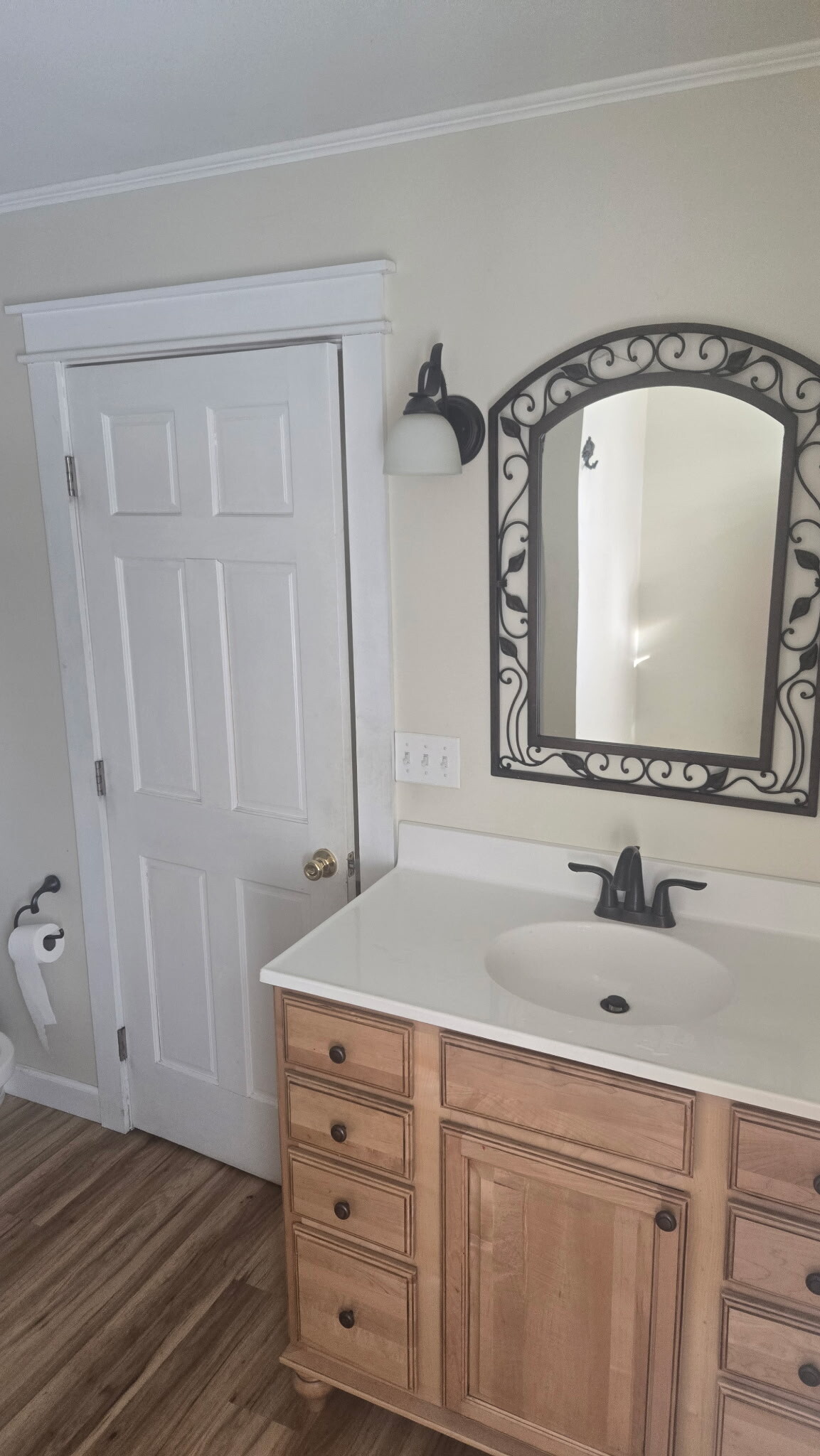 Bath Vanity - 401-403 Stone St