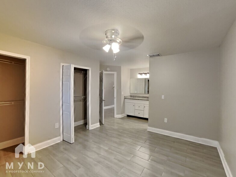 Building Photo - 1339 Primrose Ct