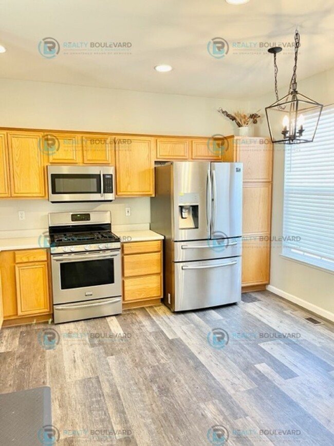 Building Photo - Charming 3-Bedroom Home in Sky Vista Villa...