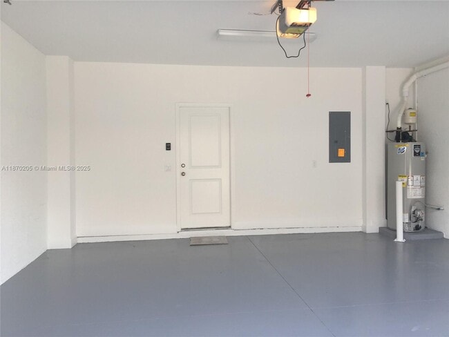 Building Photo - 12521 NW 32nd Manor