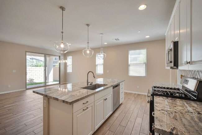 Building Photo - 780 Aurora Vale Pl