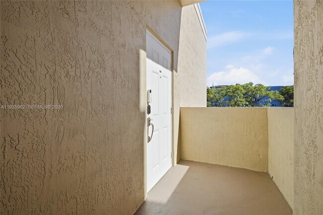 Building Photo - 8430 SW 8th St