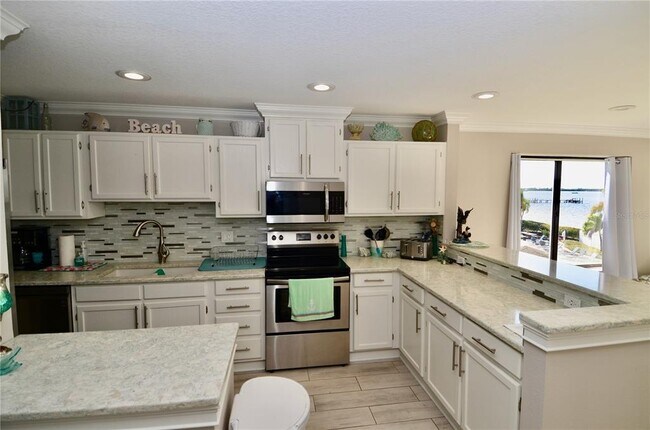 Building Photo - 814 Bahia Del Sol Dr