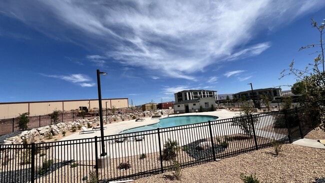 Building Photo - 6230 Winding Wy