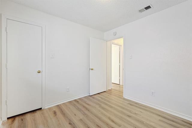 Building Photo - 5137 Shoregate Dr
