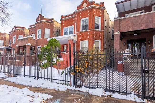 Building Photo - 163 N Lockwood Ave