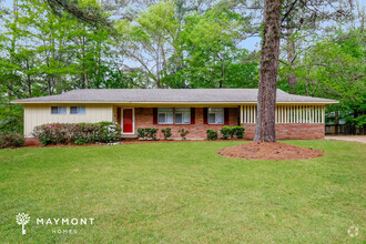 Building Photo - Inviting Cul-de-Sac Retreat with Shaded Ba...