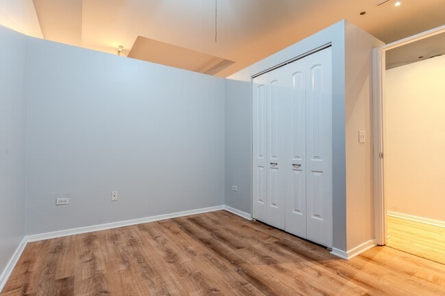 Building Photo - 208 W Washington St