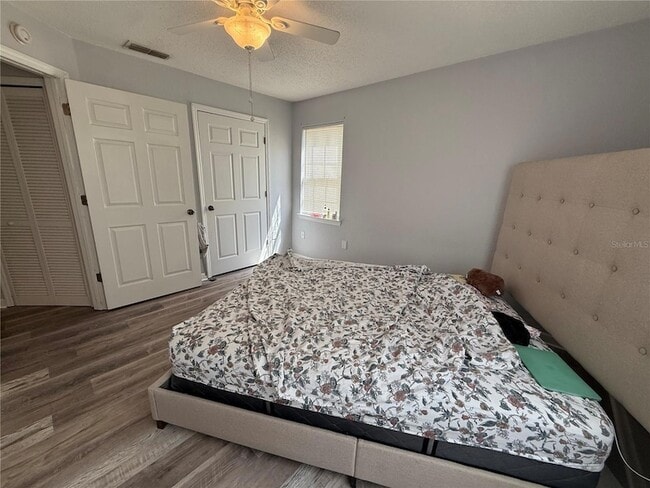 Building Photo - 3705 SW 27th St