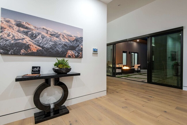 Building Photo - 779 Lucia Ln