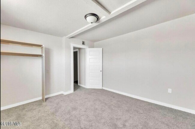 Building Photo - 8827 Mt Elbert Dr
