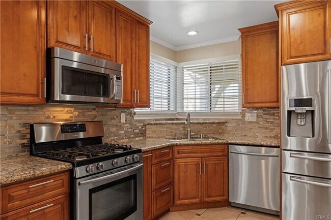 Building Photo - Spacious 4BR House in Torrance