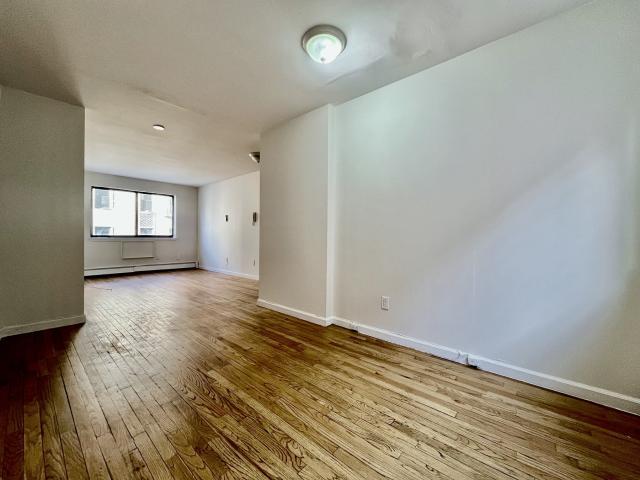 Building Photo - 1 bedroom in New York NY 10034