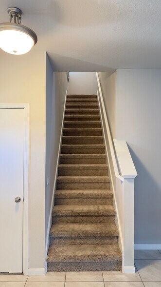 Upstairs - 6613 San Isidro Dr
