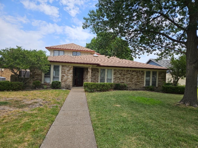 Building Photo - 2427 Richview Ct