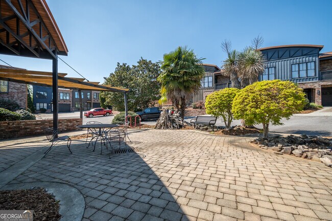 Building Photo - 118 Ruth Dr