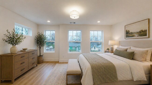 Building Photo - Beautiful 4 Bedroom House in East Nashville Home!
