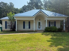 Building Photo - Large 3 bed, 2 bath home in Harwell Hills