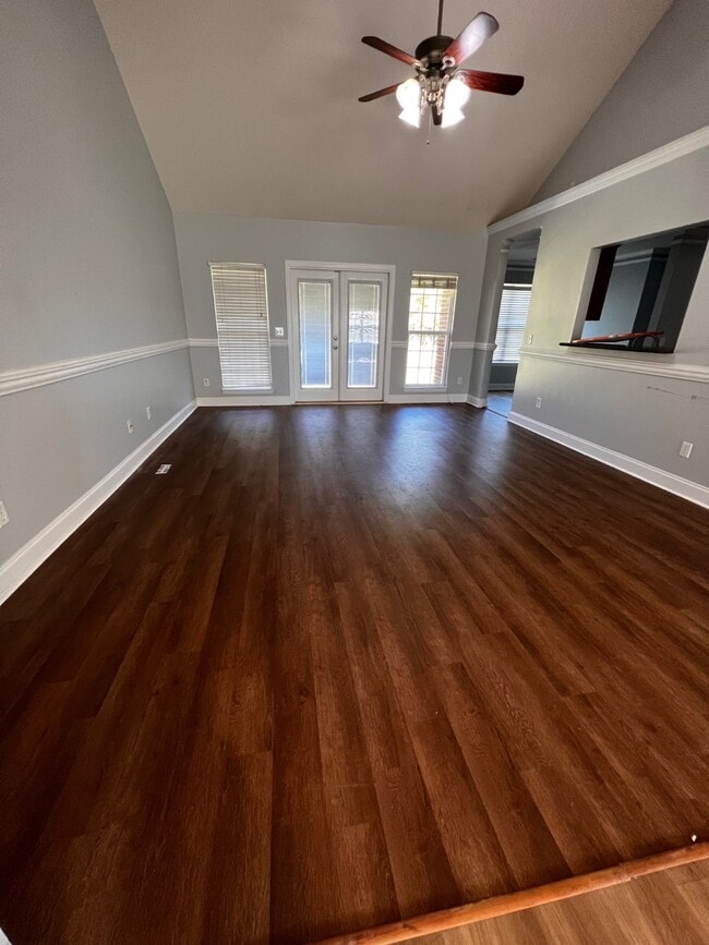 Building Photo - 92 Jackson Ave NE