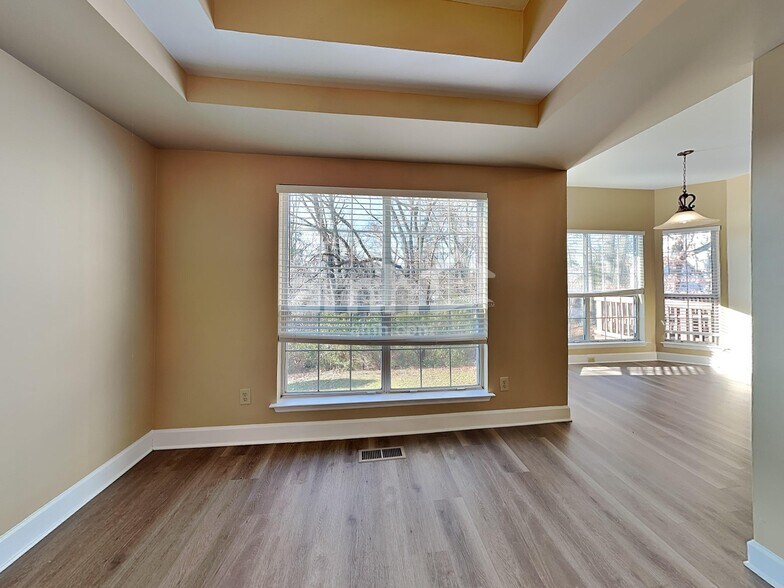 Building Photo - 1432 Brighton Cir