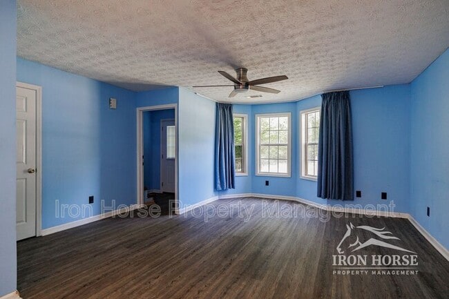 Building Photo - 195 Westchester Cir