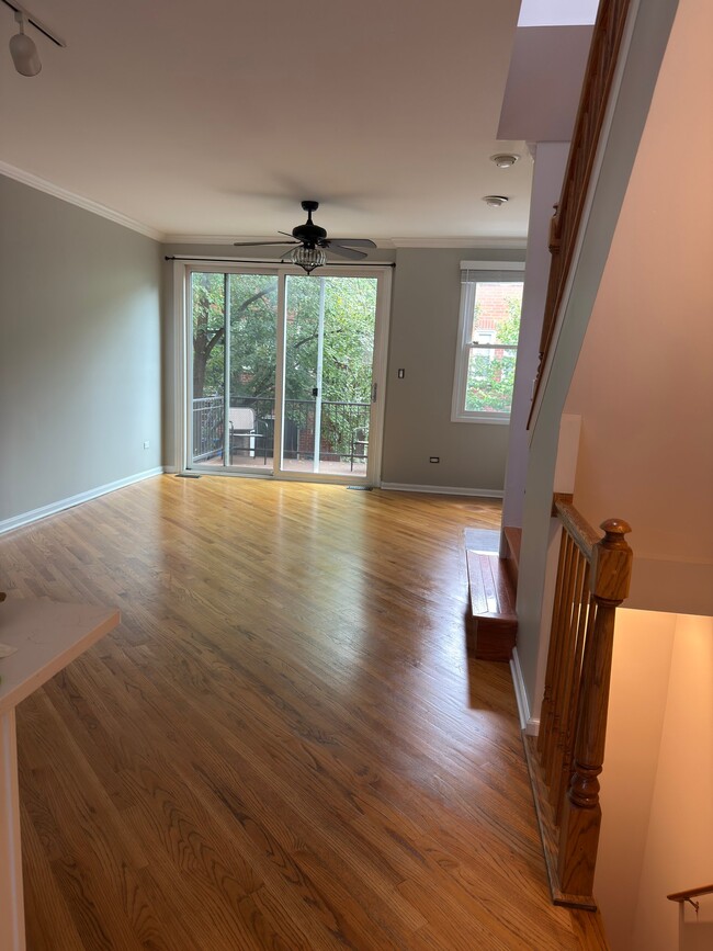 Building Photo - 2809 N Wolcott Ave