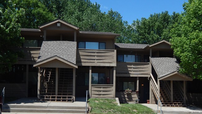 Building Photo - Briar Cliff Point