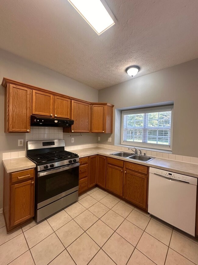 Building Photo - 9406 Harlow Ct