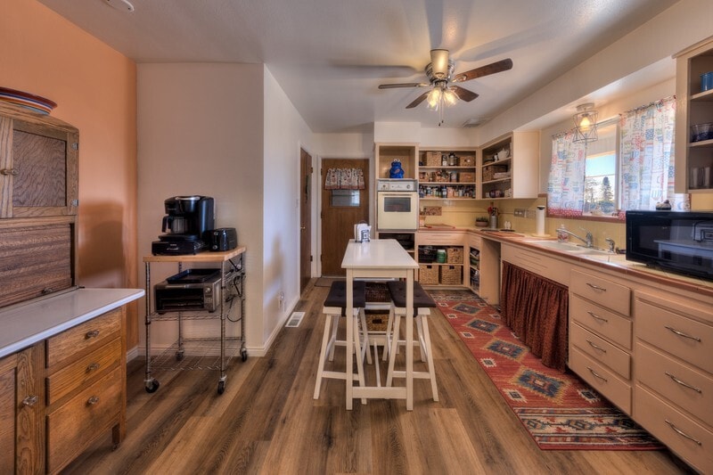 Building Photo - 165 E 200 S