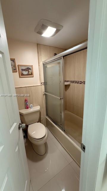 Building Photo - 8895 Fontainebleau Blvd